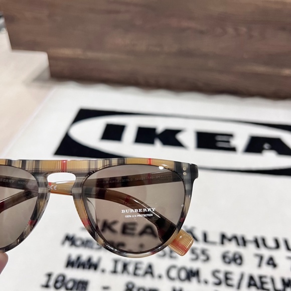 Burberry Vintage Nova Check Flat Top Sunglasses main image 6